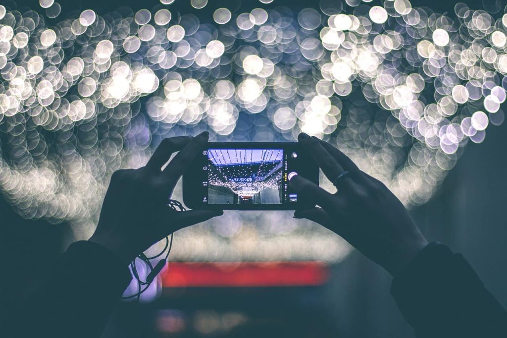 7 Awesome Examples of Visual Content to Use in Your Marketing Strategy